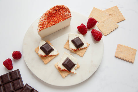 Stepladder Ranch & Creamery - Cheese Club - Burning Love and Dandelion Chocolate Pairing Bites